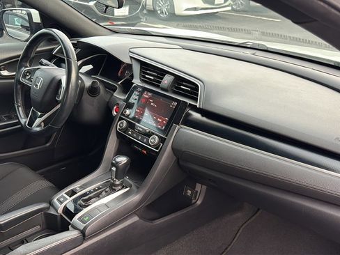 Used 2019 Honda Civic Sport image 33