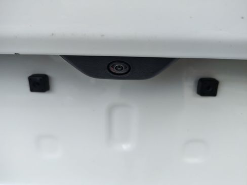 Certified 2024 Jeep Grand Cherokee Altitude AWD/4WD image 9