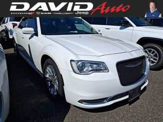 Used 2019 Chrysler 300 Touring L w/ Quick Order Package 22F image 1