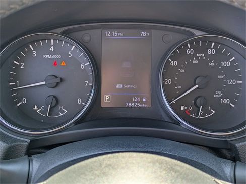 Used 2019 Nissan Rogue SL w/ Premium Package image 18