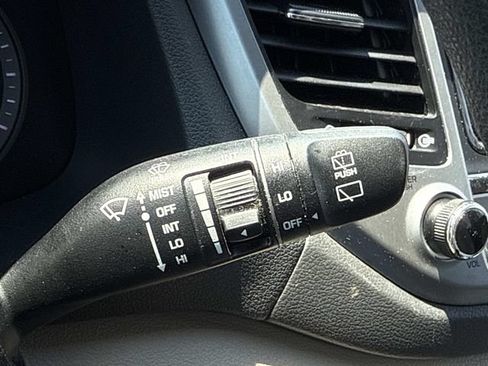Used 2017 Hyundai Tucson SE FWD image 25