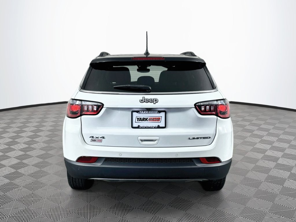 Certified 2023 Jeep Compass Limited w/ Sun and Sound Group AWD/4WD image 9