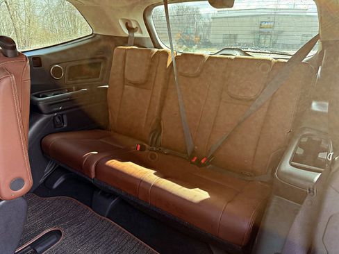 Used 2019 Subaru Ascent Touring image 22