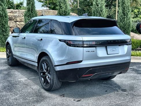 Certified 2025 Land Rover Range Rover Velar Dynamic SE image 3
