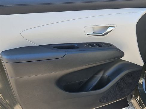 Used 2025 Hyundai Tucson SEL image 12