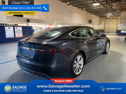 Used 2014 Tesla Model S 85 RWD image 5