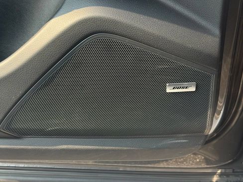 Certified 2026 Porsche Cayenne AWD/4WD image 25