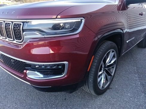Used 2022 Jeep Wagoneer Series III w/ Premium Group I image 9