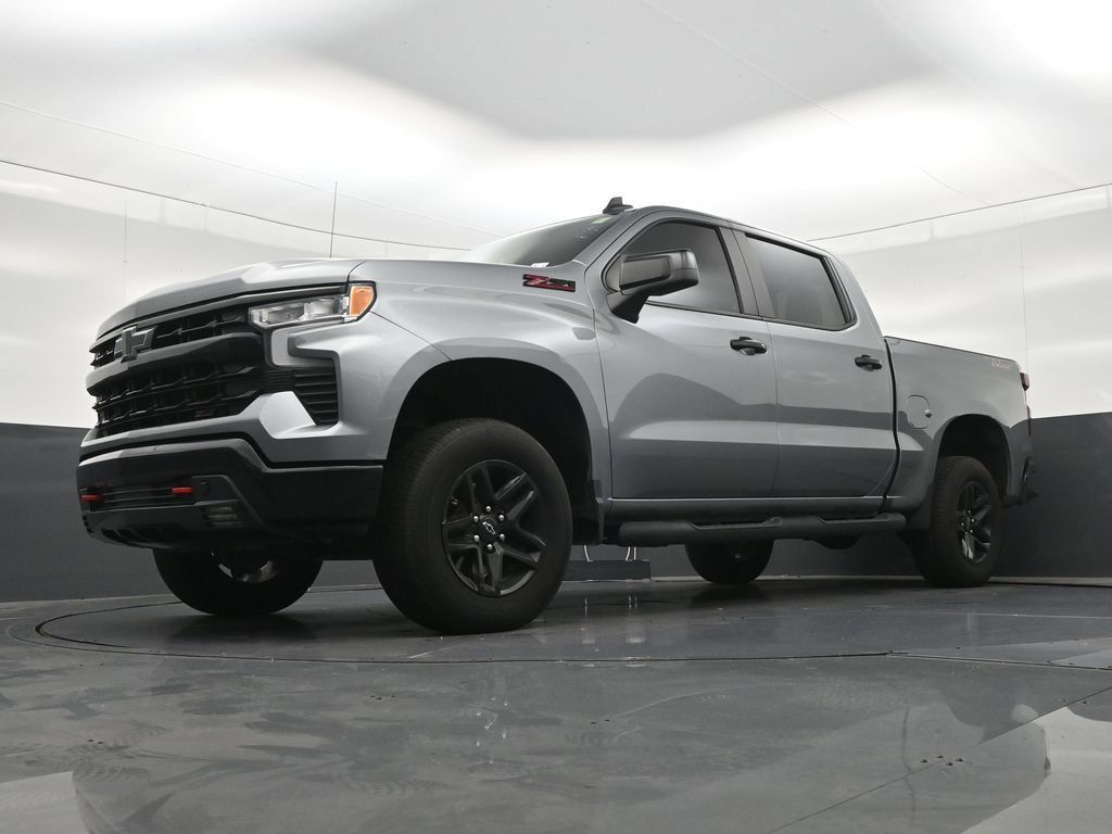 Used 2024 Chevrolet Silverado 1500 LT Trail Boss w/ Convenience Package II AWD/4WD image 24