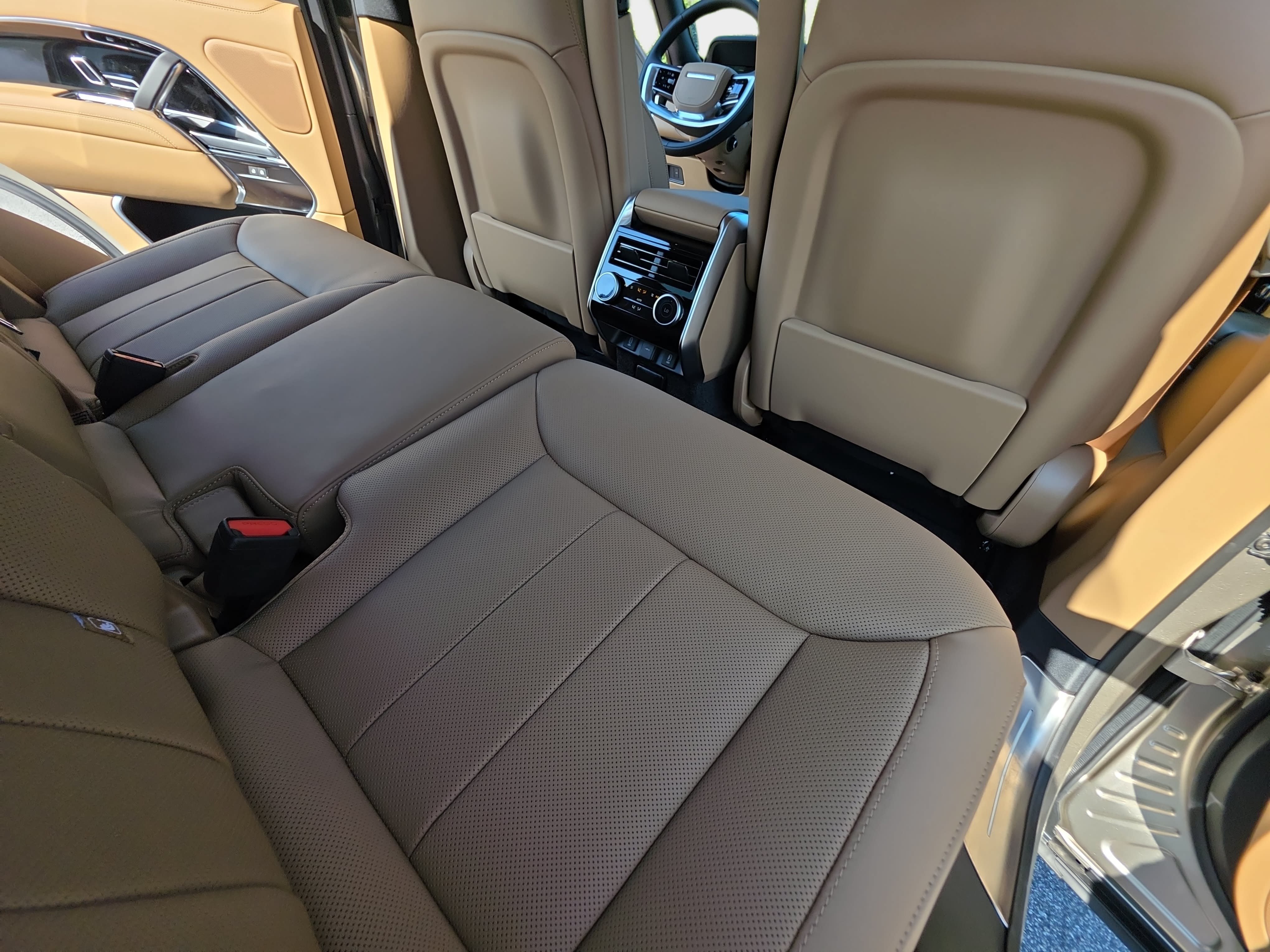 New 2026 Land Rover Range Rover SE AWD/4WD image 11