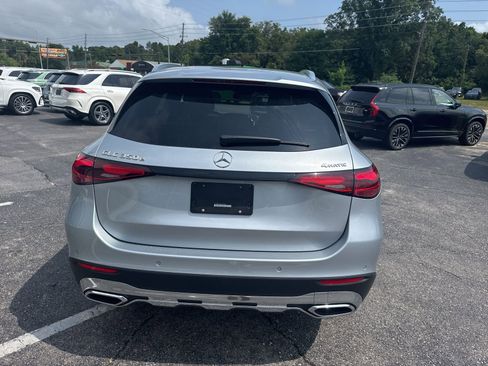 Used 2025 Mercedes-Benz GLC 350e 4MATIC image 4