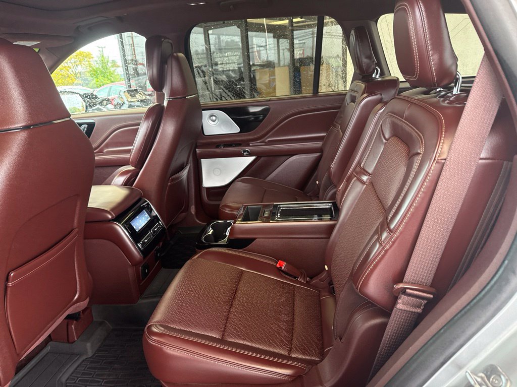 Certified 2021 Lincoln Aviator Black Label w/ Dynamic Handling Package AWD/4WD image 35