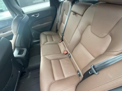 Used 2024 Volvo XC60 B5 Plus w/ Protection Package AWD/4WD image 4