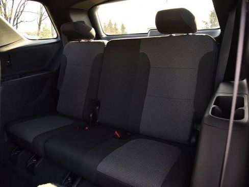 Used 2022 Chevrolet Traverse LT image 28