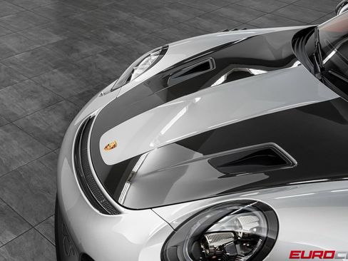 Used 2019 Porsche 911 GT2 RS RWD image 9