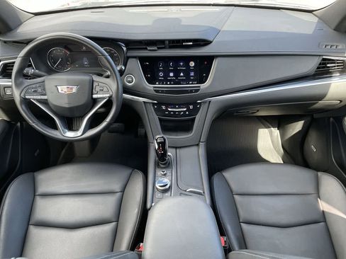Used 2024 Cadillac XT6 Luxury w/ LPO, Floor Liner Package FWD image 26