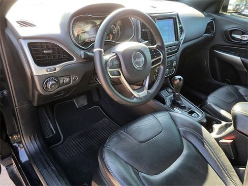 Used 2021 Jeep Cherokee Latitude Lux 80th Anniv w/ Quick Order Package 26U 80TH image 19