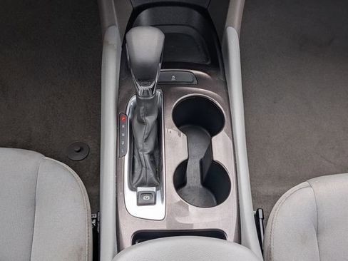 Used 2023 Chevrolet Malibu LS image 17