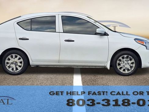 Used 2017 Nissan Versa S Plus image 4