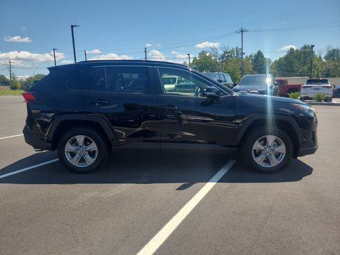 Certified 2025 Toyota RAV4 XLE AWD/4WD image 4