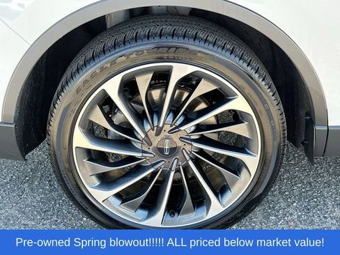 Used 2025 Lincoln Aviator Reserve AWD/4WD image 11