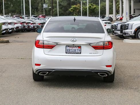 Used 2018 Lexus ES 350 w/ Navigation System Package FWD image 4