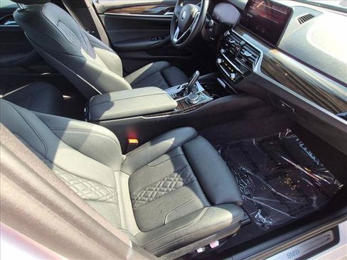 Used 2023 BMW 540i w/ Premium Package RWD image 22