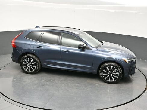Used 2025 Volvo XC60 B5 Plus AWD/4WD image 34