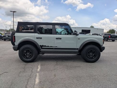 Used 2022 Ford Bronco Wildtrak AWD/4WD image 3