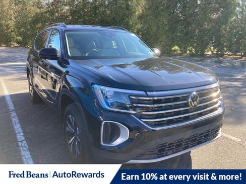 New 2026 Volkswagen Atlas SE image 1