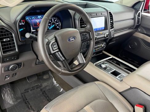 Used 2020 Ford Expedition Limited image 12