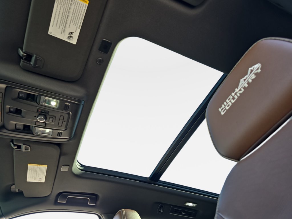 Used 2021 Chevrolet Tahoe High Country AWD/4WD image 35