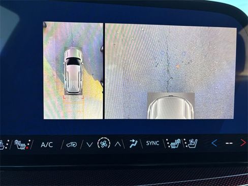 New 2026 Chevrolet Traverse RS image 23