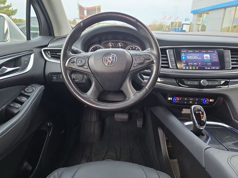 Used 2020 Buick Enclave Essence w/ Sound and Sites Package image 13