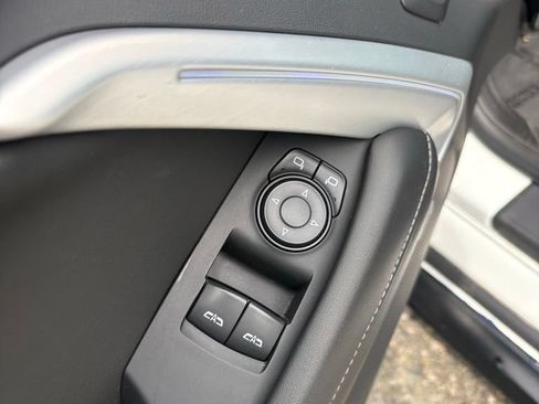 Used 2022 Chevrolet Camaro LT RWD image 49