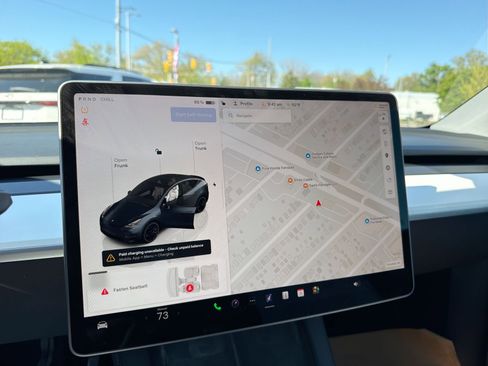 Used 2024 Tesla Model Y Performance AWD/4WD image 32