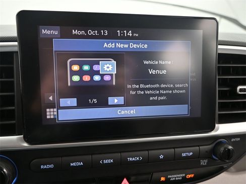 Used 2023 Hyundai Venue SEL image 23