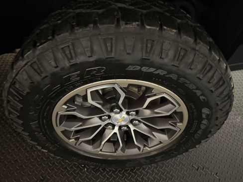 Used 2021 Chevrolet Colorado ZR2 image 12