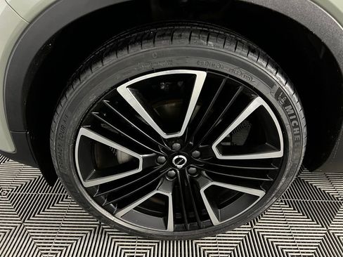 Used 2023 Volvo XC40 B5 Plus w/ Driver Assist Package image 12