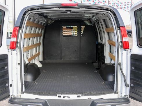 Used 2024 Chevrolet Express 2500 w/ Driver Convenience Package image 8