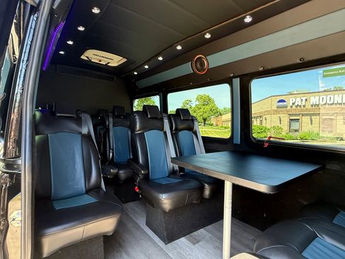 Used 2016 Mercedes-Benz Sprinter 3500 image 30
