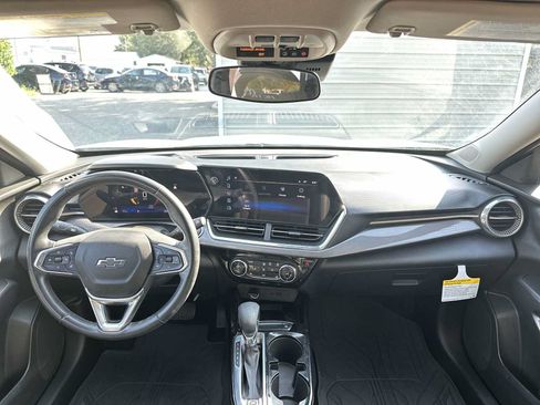 Certified 2024 Chevrolet Trax ACTIV w/ Sunroof Package FWD image 14