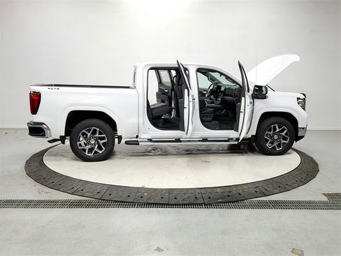 New 2026 GMC Sierra 1500 SLT w/ SLT Premium Plus Package image 16