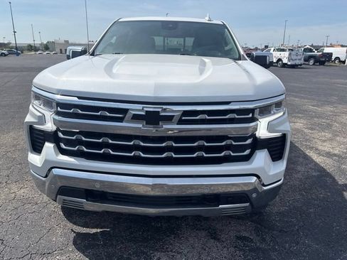 Used 2023 Chevrolet Silverado 1500 LTZ w/ LTZ Convenience Package II AWD/4WD image 2