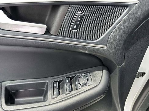 Used 2023 Ford Edge SEL w/ Convenience Package image 21