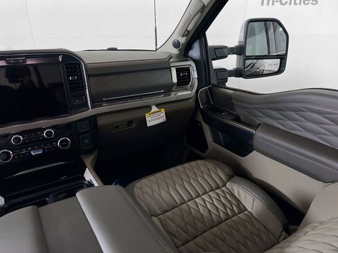 New 2026 Ford F350 Platinum w/ Platinum Plus Package image 28