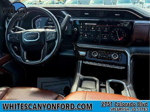 Used 2024 GMC Sierra 3500 Denali Ultimate AWD/4WD image 8