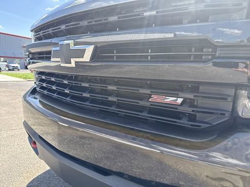 Used 2022 Chevrolet Silverado 1500 LT Trail Boss image 11