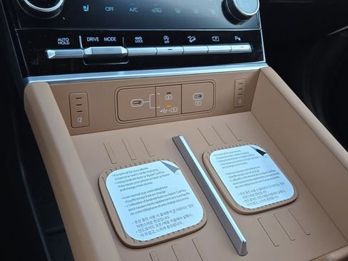 New 2026 Hyundai Santa Fe Limited image 16