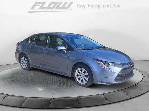 Used 2025 Toyota Corolla LE image 1